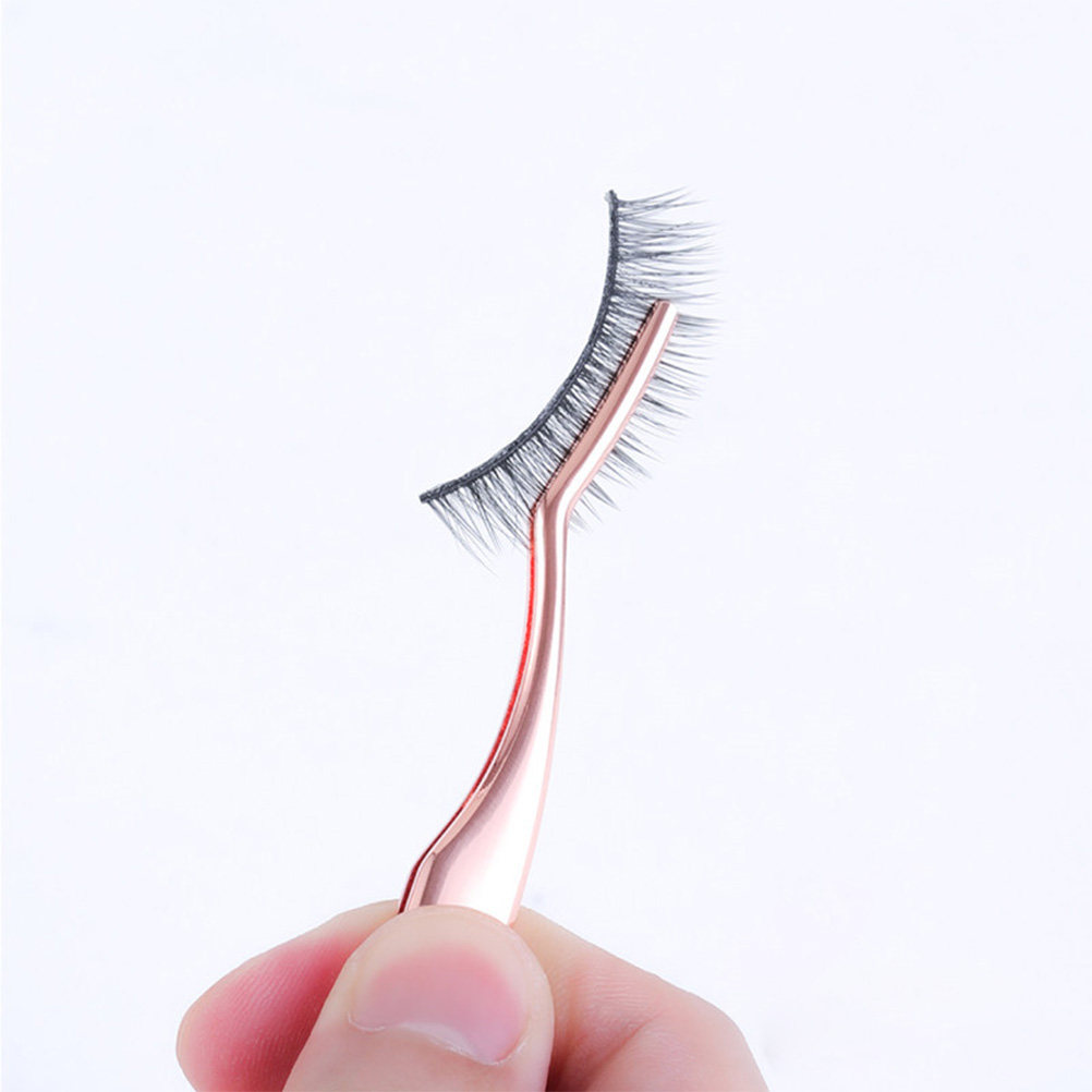قطعتان من ملاقط الرموش المعدني - مراجعة Isolation Tweezer Curved وسعره